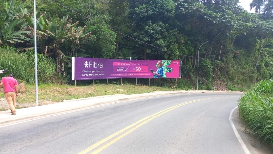 Anuncio-em-Outdoor-campanha-VIVO-BI18-SANTA-MARIA-DE-JETIBÁ-3